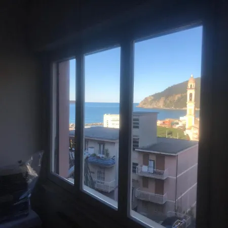 Vista Mare 6 Minuti A Piedi Dalla Spiaggia, Box.